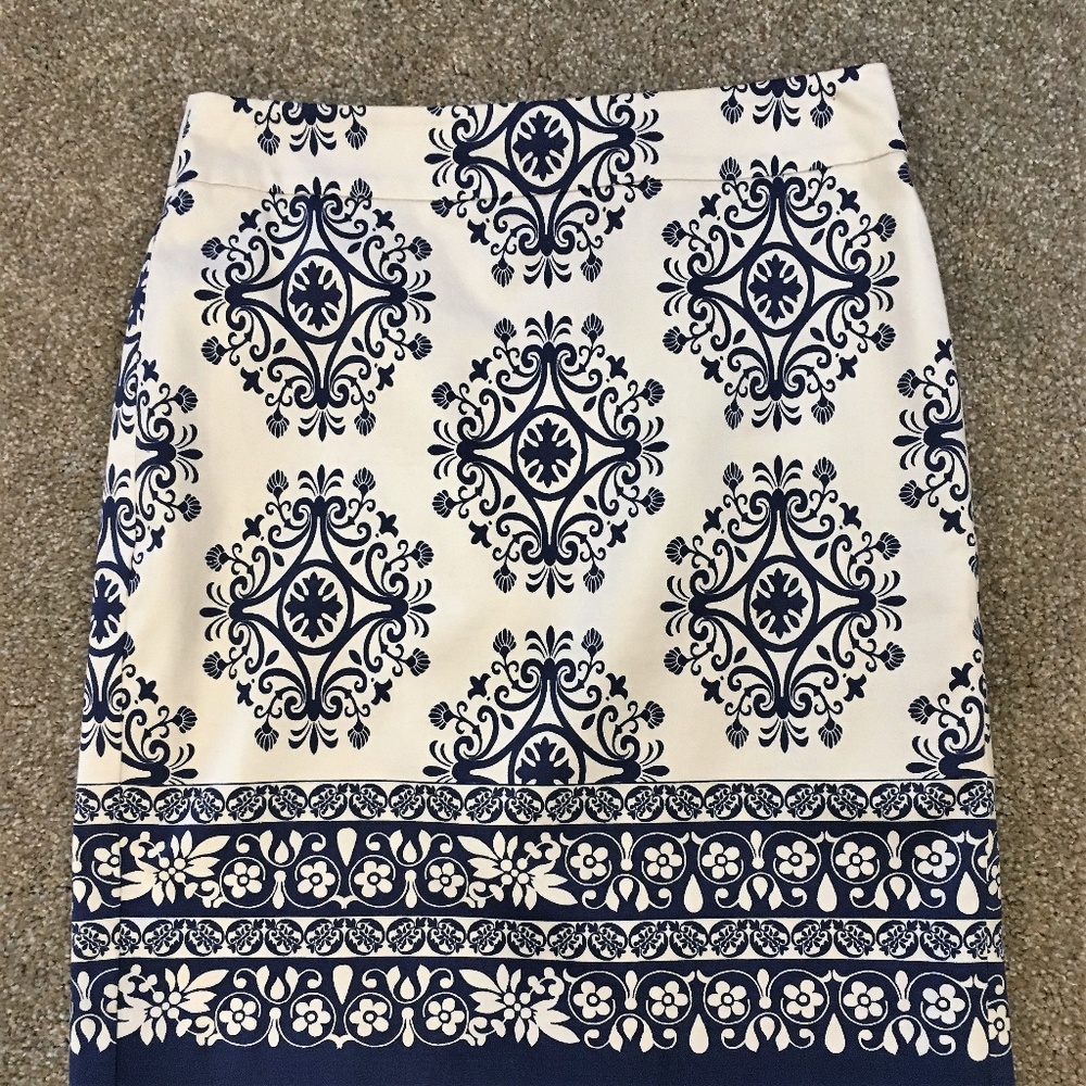 Ann Taylor Geometric Printed Skirt - 2P